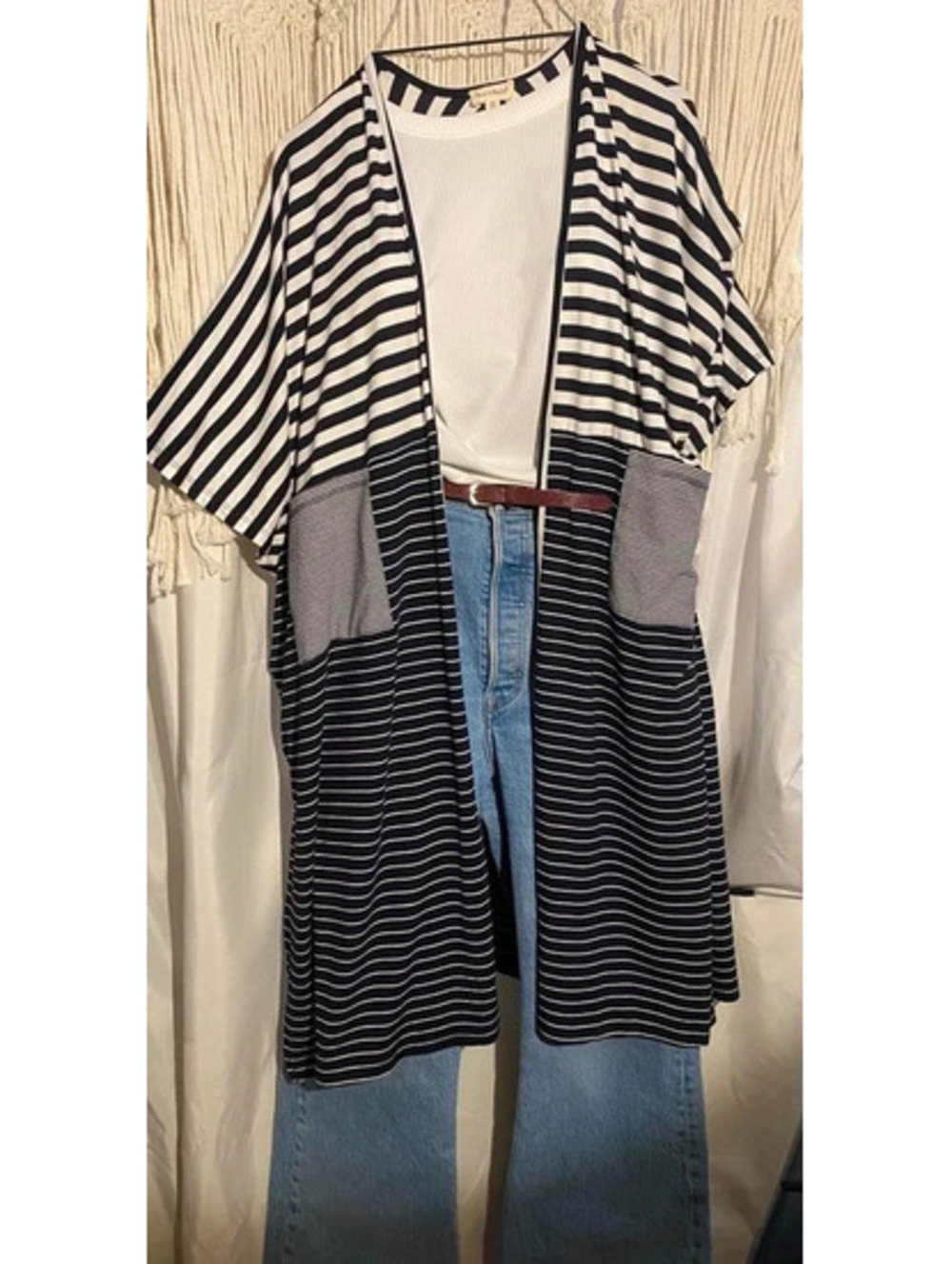 Striped long vest blk and wht